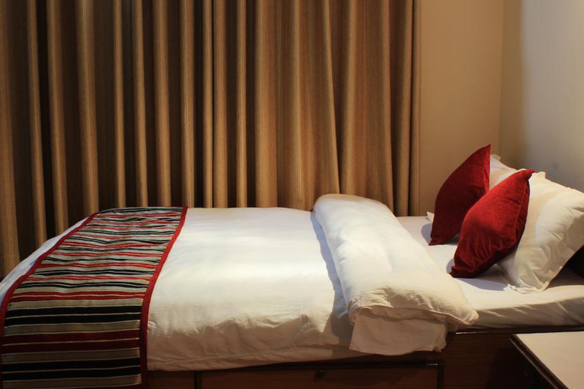 Unique Wild Resort Sauraha Exterior photo